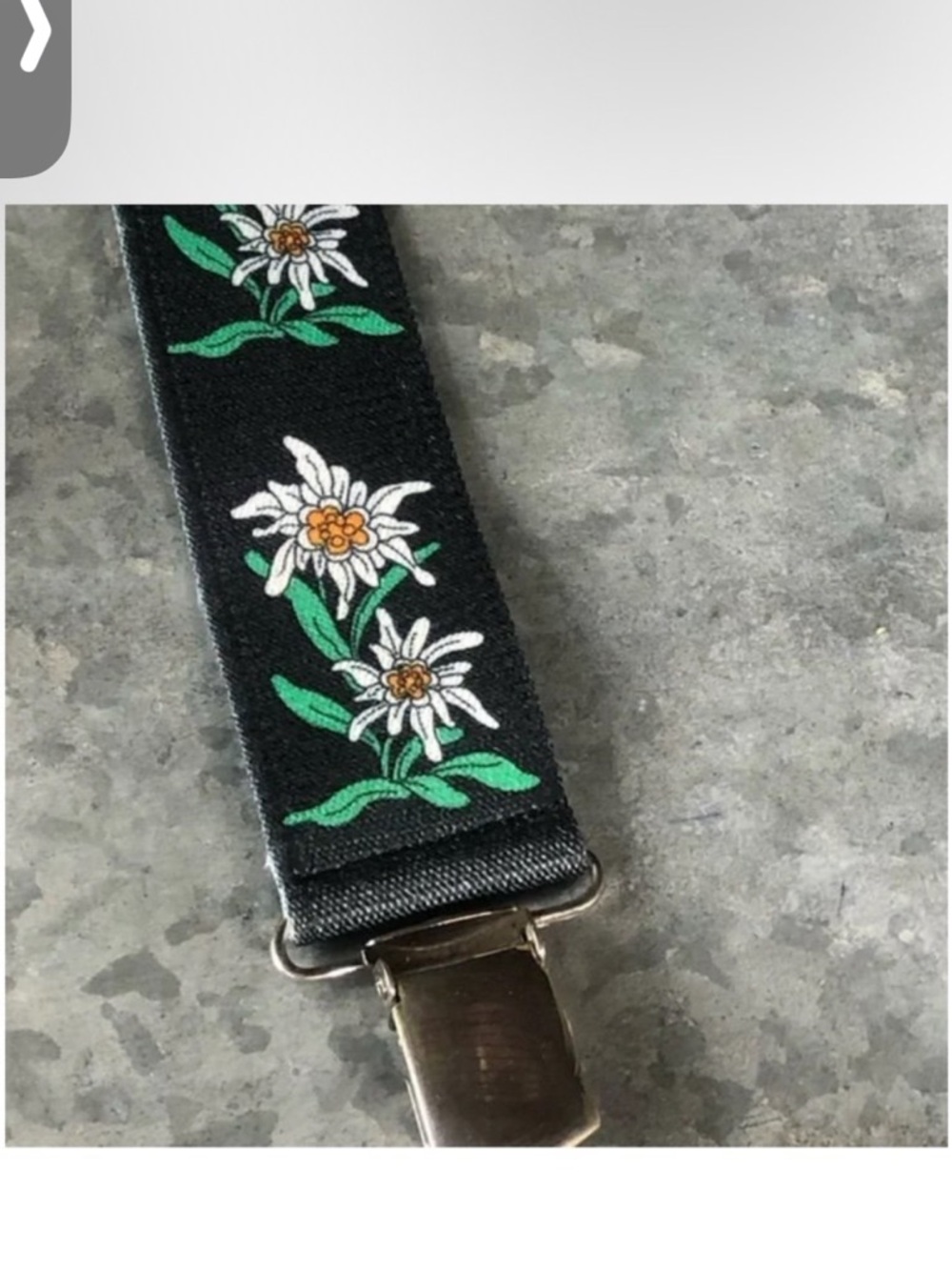 Vintage 90’s Y2K edelweiss daisy clip suspenders festival wear cute bohemian